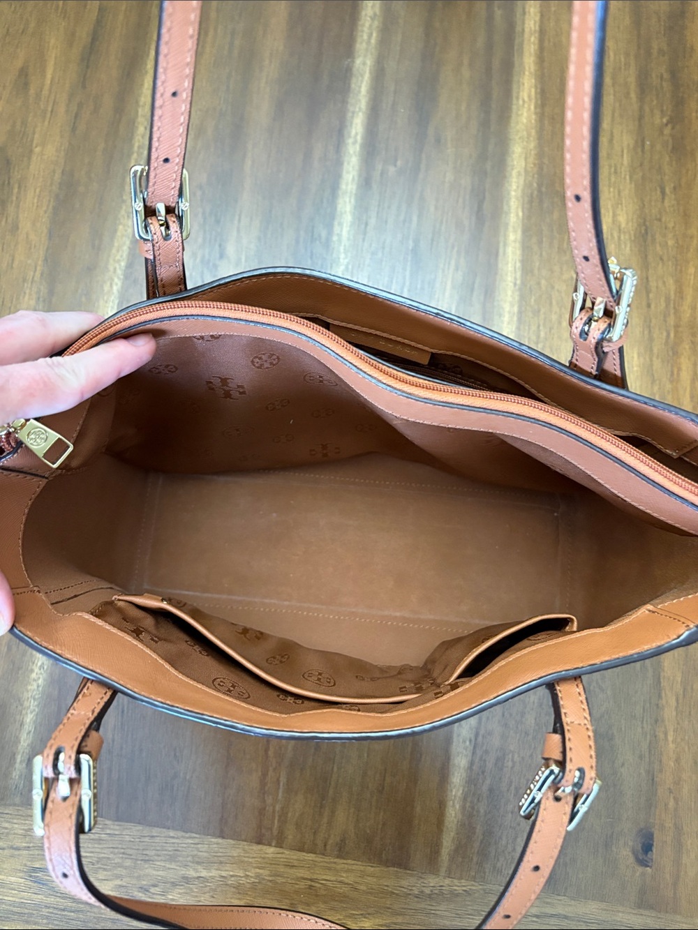 Tory Burch York Buckle Tote - Picture 10 of 16